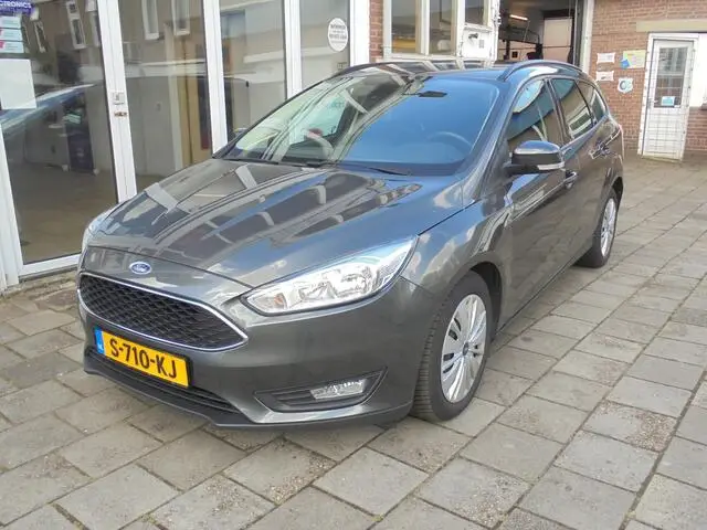 Photo 1 : Ford Focus 2016 Essence