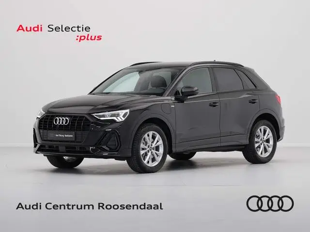 Photo 1 : Audi Q3 2023 Hybrid