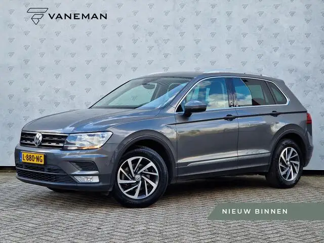 Photo 1 : Volkswagen Tiguan 2017 Petrol