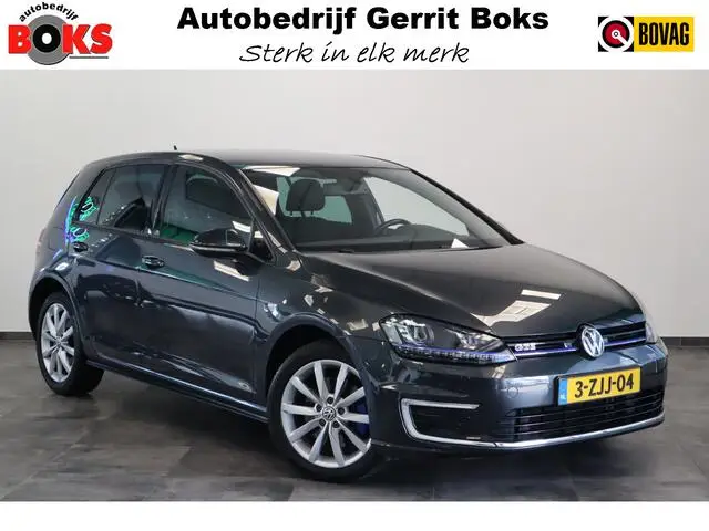 Photo 1 : Volkswagen Golf 2015 Hybride