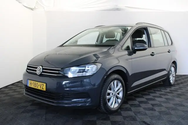 Photo 1 : Volkswagen Touran 2015 Essence