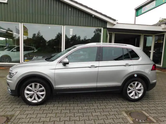 Photo 1 : Volkswagen Tiguan 2016 Petrol