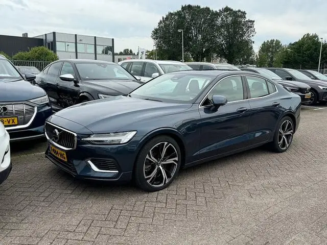 Photo 1 : Volvo S60 2023 Hybrid