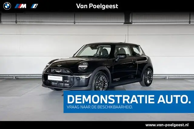 Photo 1 : Mini Cooper 2024 Petrol