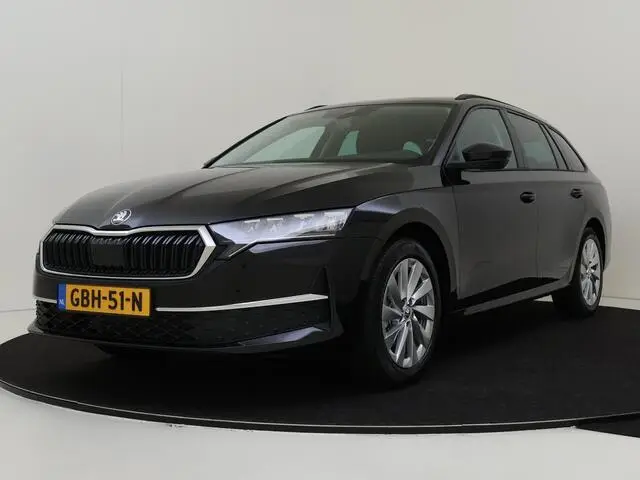 Photo 1 : Skoda Octavia 2024 Hybride