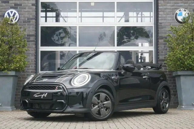 Photo 1 : Mini Cabrio 2023 Petrol