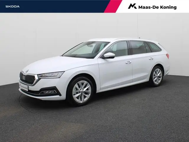 Photo 1 : Skoda Octavia 2023 Essence