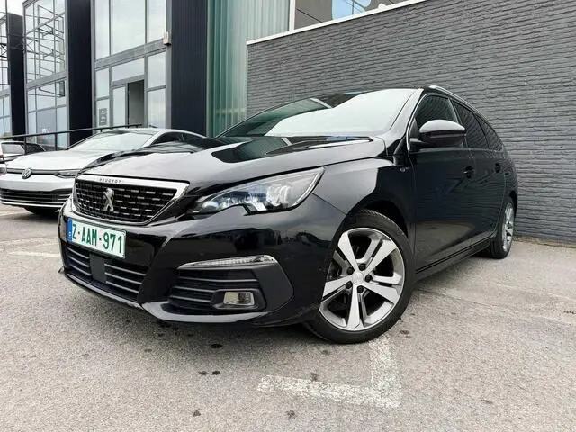 Photo 1 : Peugeot 308 2021 Essence