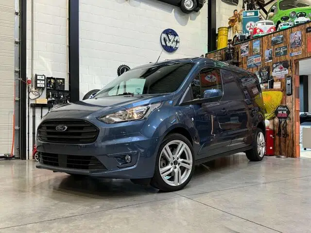 Photo 1 : Ford Tourneo 2022 Essence