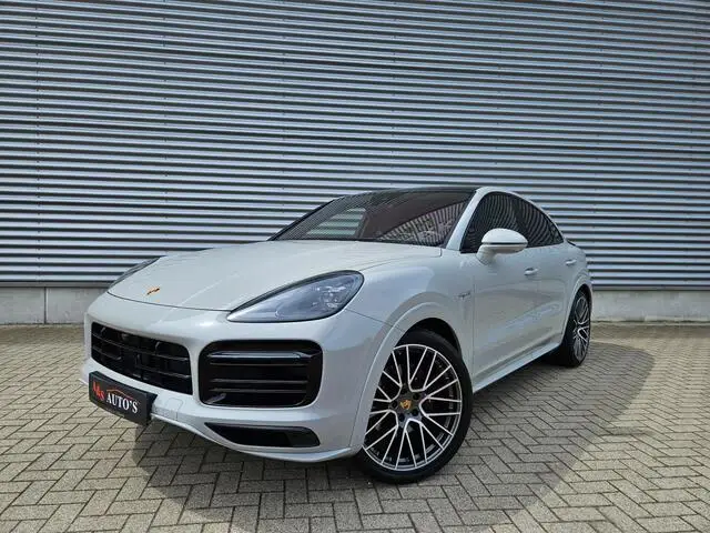 Photo 1 : Porsche Cayenne 2021 Hybrid