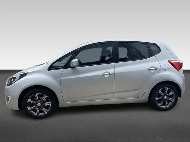 Photo 1 : Hyundai Ix20 2017 Petrol