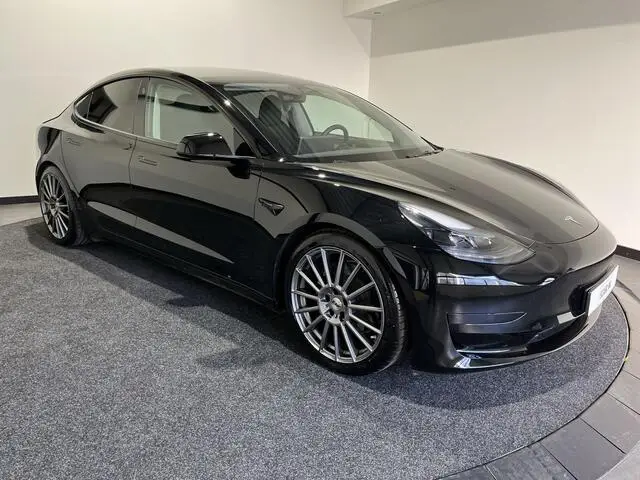 Photo 1 : Tesla Model 3 2022 Electric