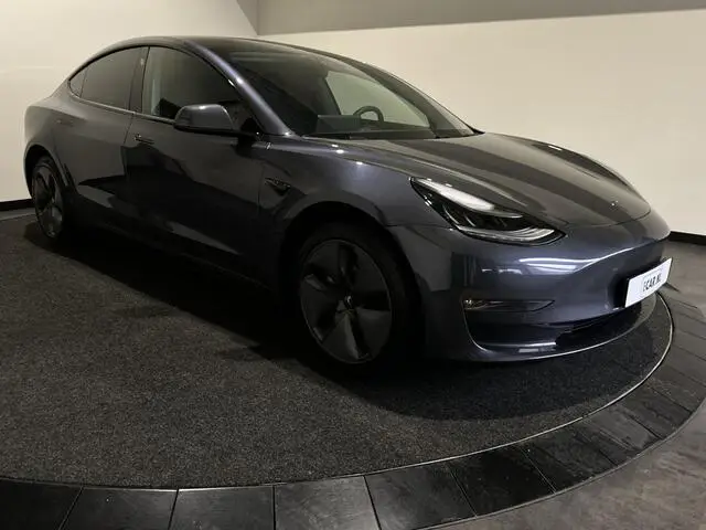 Photo 1 : Tesla Model 3 2022 Electric