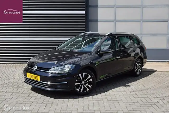 Photo 1 : Volkswagen Golf 2020 Petrol