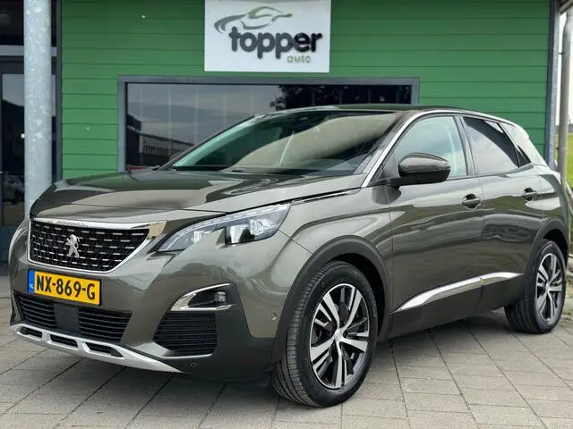 Photo 1 : Peugeot 3008 2017 Petrol