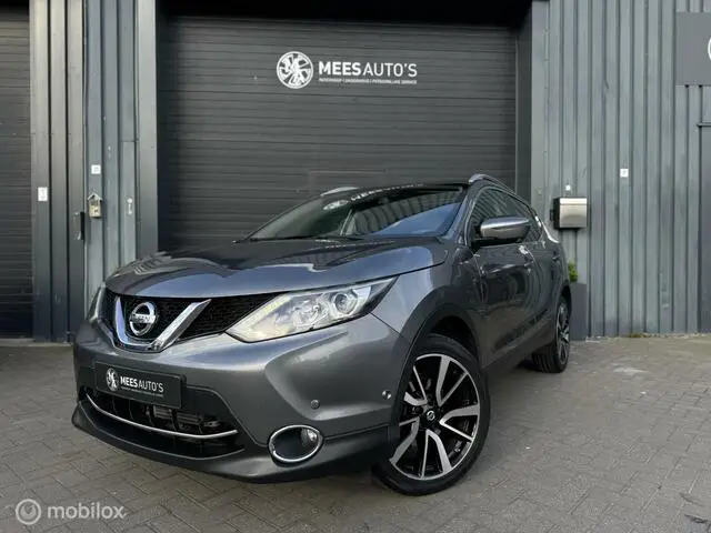 Photo 1 : Nissan Qashqai 2015 Petrol