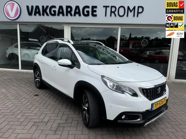 Photo 1 : Peugeot 2008 2018 Essence