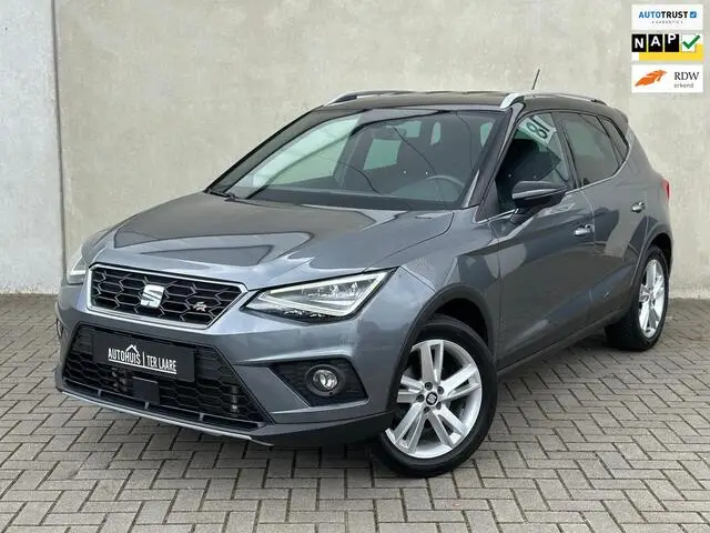 Photo 1 : Seat Arona 2018 Petrol