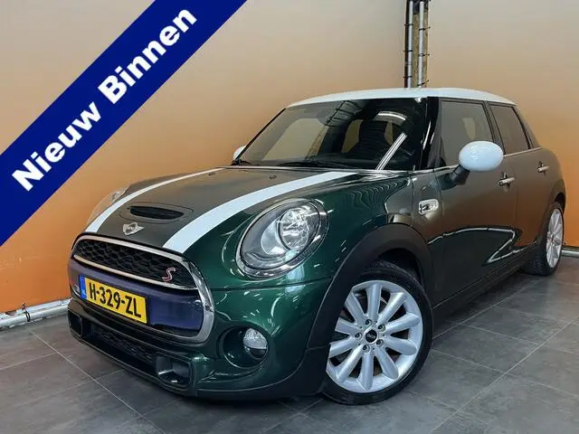 Photo 1 : Mini Cooper 2016 Petrol