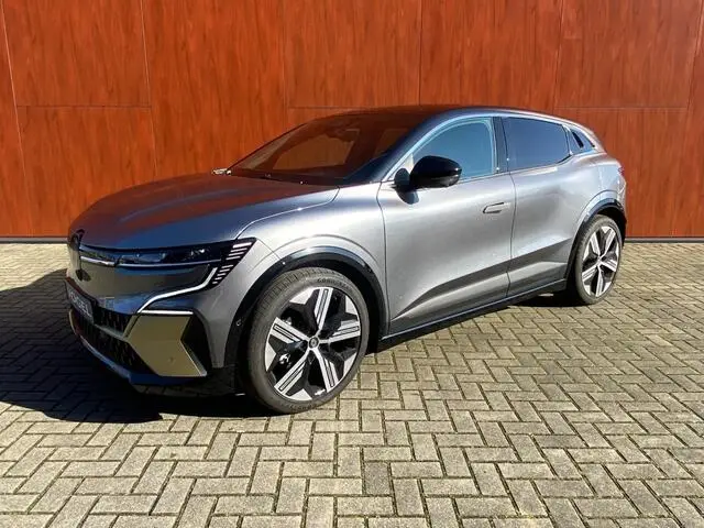 Photo 1 : Renault Megane 2022 Électrique