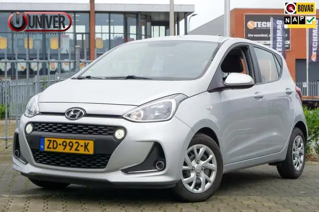 Photo 1 : Hyundai I10 2019 Essence