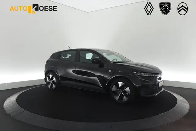 Photo 1 : Renault Megane 2023 Électrique