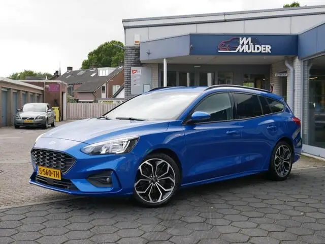 Photo 1 : Ford Focus 2020 Petrol