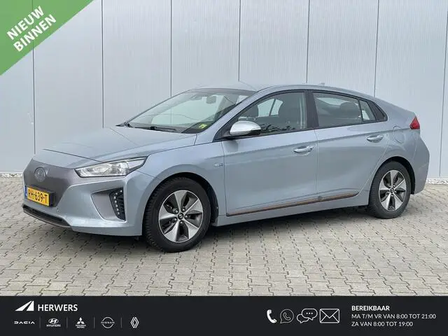 Photo 1 : Hyundai Ioniq 2017 Electric