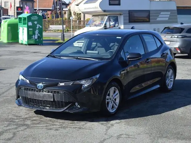 Photo 1 : Toyota Corolla 2021 Petrol