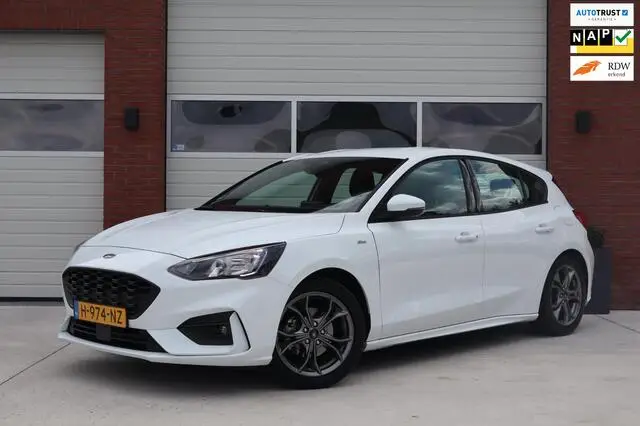 Photo 1 : Ford Focus 2020 Petrol