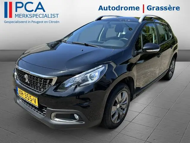 Photo 1 : Peugeot 2008 2018 Petrol