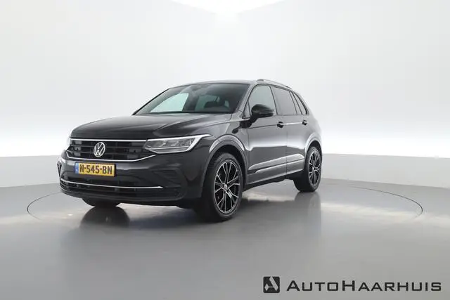 Photo 1 : Volkswagen Tiguan 2021 Petrol