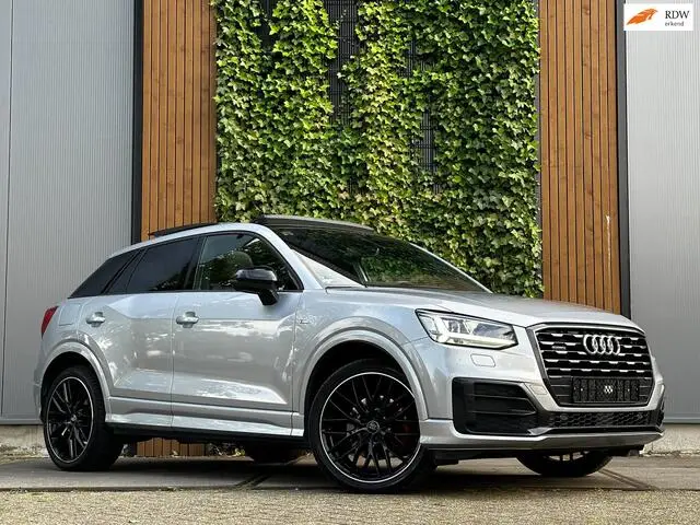 Photo 1 : Audi Q2 2020 Petrol