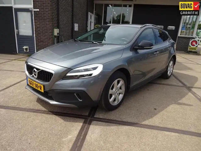 Photo 1 : Volvo V40 2017 Essence