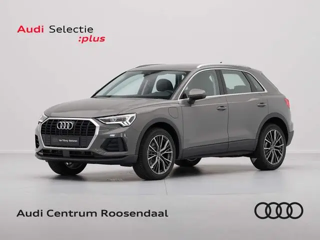 Photo 1 : Audi Q3 2024 Hybrid