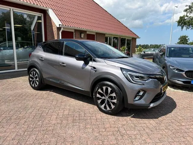 Photo 1 : Renault Captur 2023 Petrol