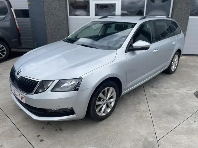 Photo 1 : Skoda Octavia 2019 Essence