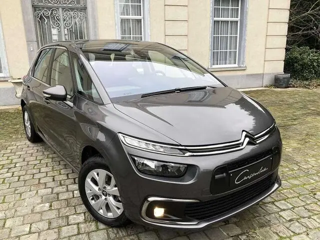 Photo 1 : Citroen C4 2019 Petrol