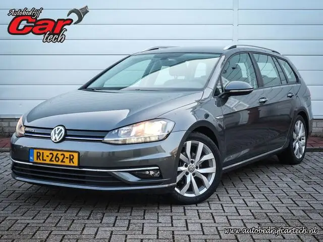 Photo 1 : Volkswagen Golf 2018 Petrol