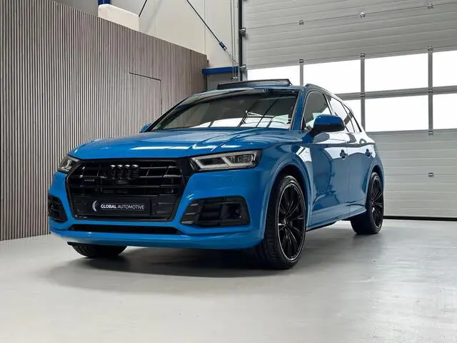 Photo 1 : Audi Q5 2019 Hybride