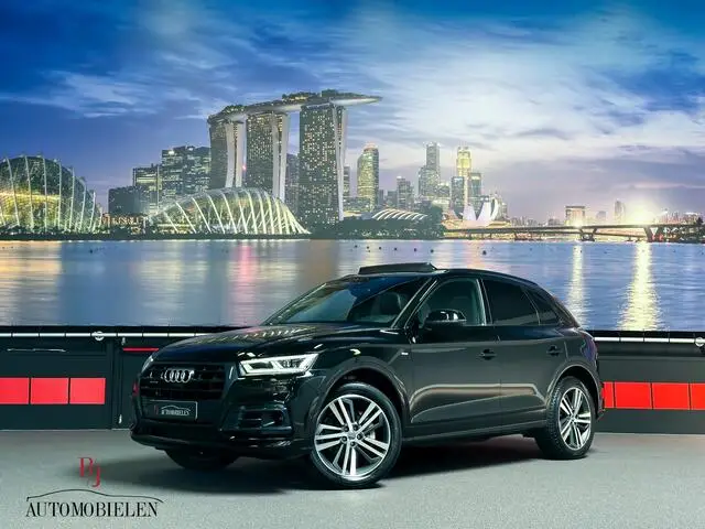 Photo 1 : Audi Q5 2017 Essence