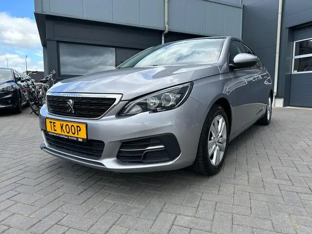 Photo 1 : Peugeot 308 2019 Essence