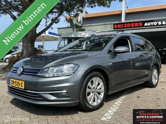 Photo 1 : Volkswagen Golf 2019 Essence