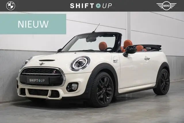 Photo 1 : Mini Cooper 2019 Petrol