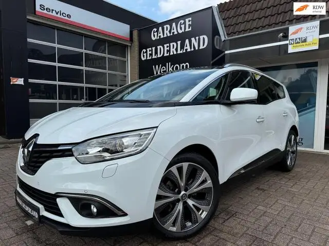 Photo 1 : Renault Grand Scenic 2018 Essence