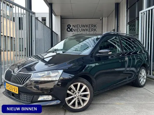 Photo 1 : Skoda Fabia 2019 Petrol