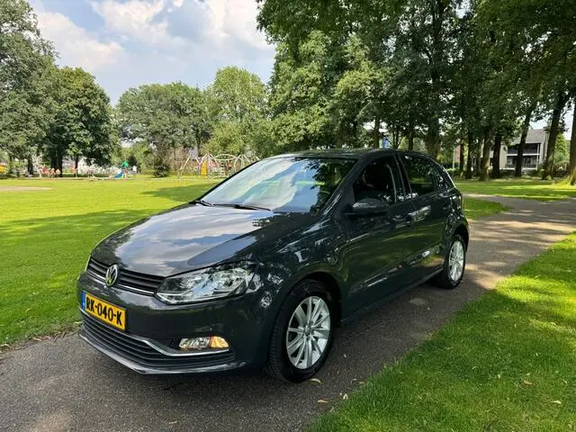 Photo 1 : Volkswagen Polo 2015 Diesel