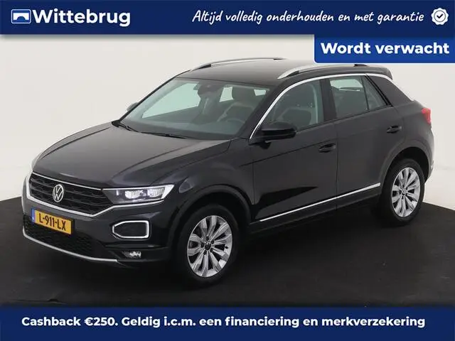 Photo 1 : Volkswagen T-roc 2021 Essence