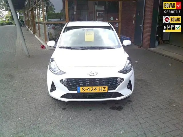 Photo 1 : Hyundai I10 2023 Petrol