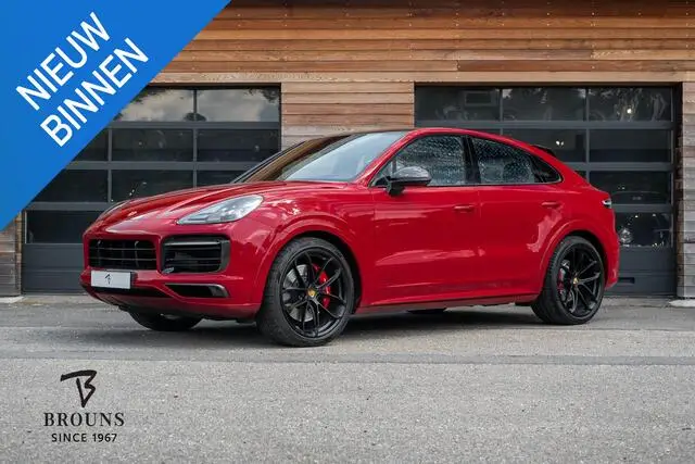 Photo 1 : Porsche Cayenne 2021 Essence